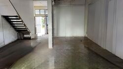 Jurong East Street 21 (D22), Shop House #570920951